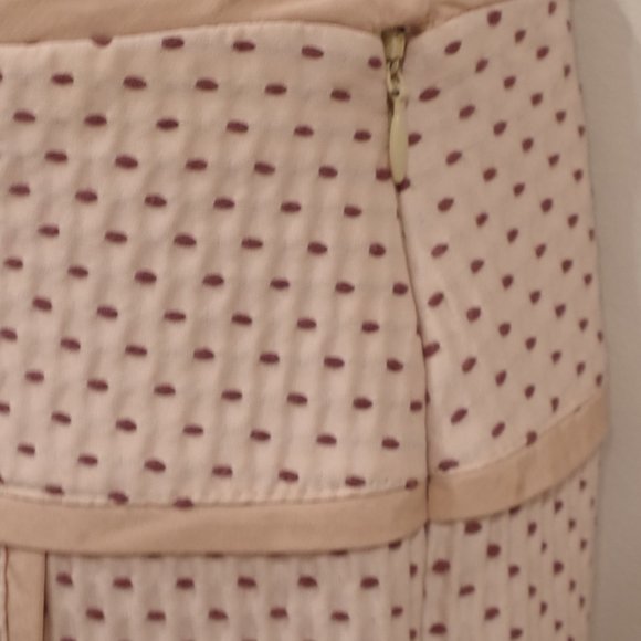 Nanette Lepore Scalloped Hem Textured Skirt- Sz. 2 - Picture 4 of 5